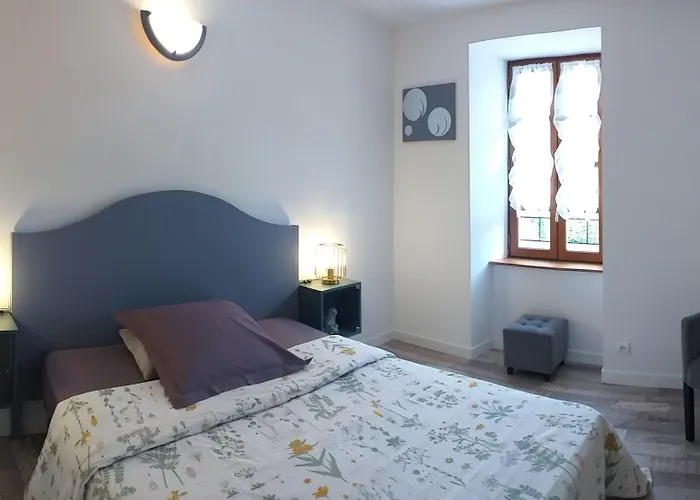 La Grange Templiere Hotel *